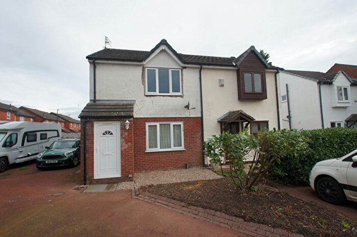 1 Bedroom Studio For Sale In St. Peters Mews, Birkenhead, Merseyside., CH42