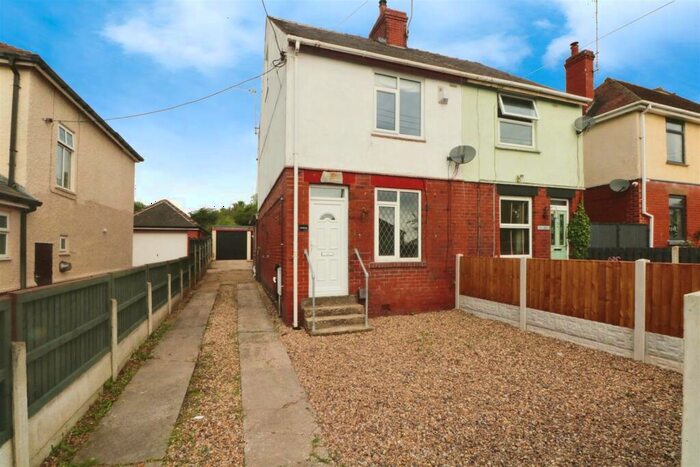 3 Bedroom Semi-Detached House To Rent In Broad Carr Road, Hoyland, Barnsley, S74