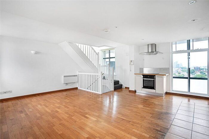2 Bedroom Flat To Rent In Keeling House, Claredale Street, Bethnal Green, E2