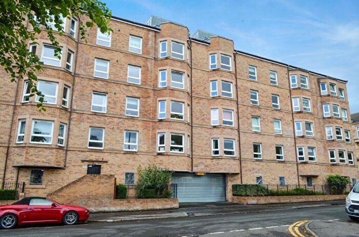 2 Bedroom Flat To Rent In Tantallon Road, Flat -, Shawlands, Glasgow, G41