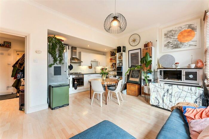 2 Bedroom Flat To Rent In Wickham Road, London, SE4