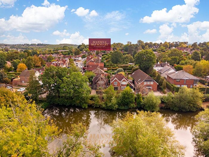 3 Bedroom Detached House For Sale In Moat Road, East Grinstead, RH19