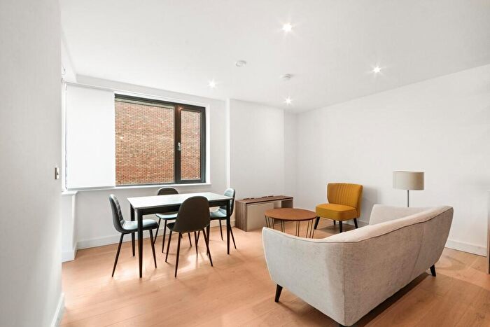 1 Bedroom Apartment To Rent In Rosewood Building, Shoreditch Exchange, E2