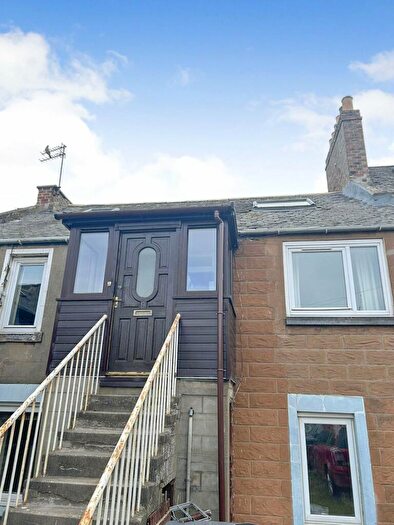 3 Bedroom Maisonette To Rent In Southesk Place, Ferryden, Montrose, Angus, DD10