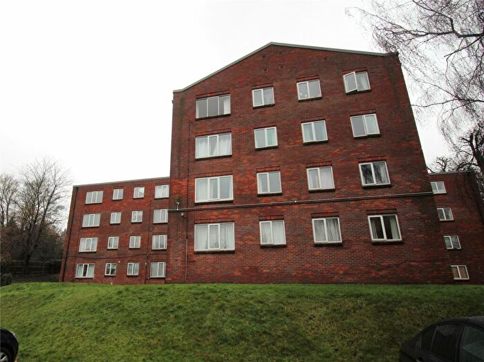 2 Bedroom Flat To Rent In Aldwyck Court, Leighton Buzzard Road, HP1