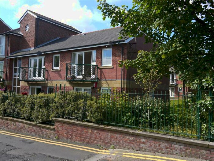 1 Bedroom Apartment To Rent In Trafalgar House, Tynemouth, NE30