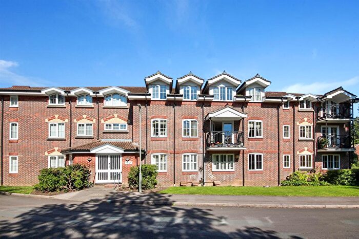 2 Bedroom Flat To Rent In Towergate, London Road, Brighton, BN1