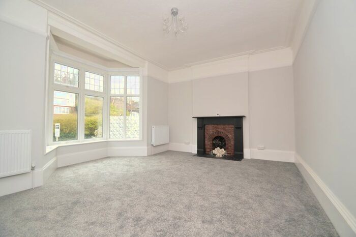 1 Bedroom Flat To Rent In Bostall Heath, Knee Hill, London, SE2