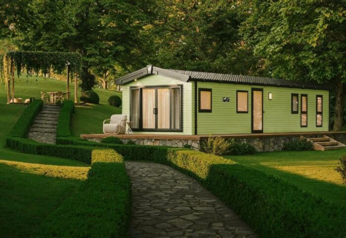 2 Bedroom Park Home For Sale In Crossburn Holiday Park, Edinburgh Road, Peebles, EH45