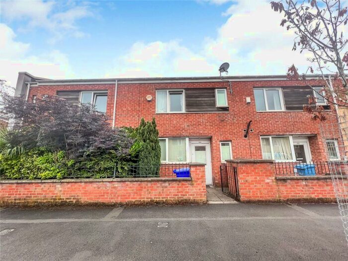 3 Bedroom Terraced House To Rent In Devonshire Street South, Grove Village, Manchester, M13