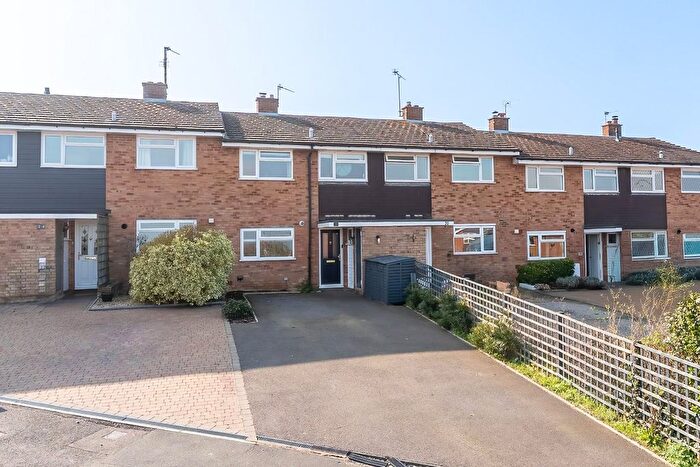 3 Bedroom Terraced House For Sale In Goose Acre, Cheddington, LU7