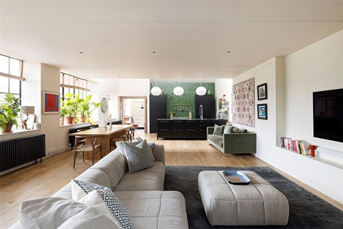 4 Bedroom Flat To Rent In Harrow Road, London, W9