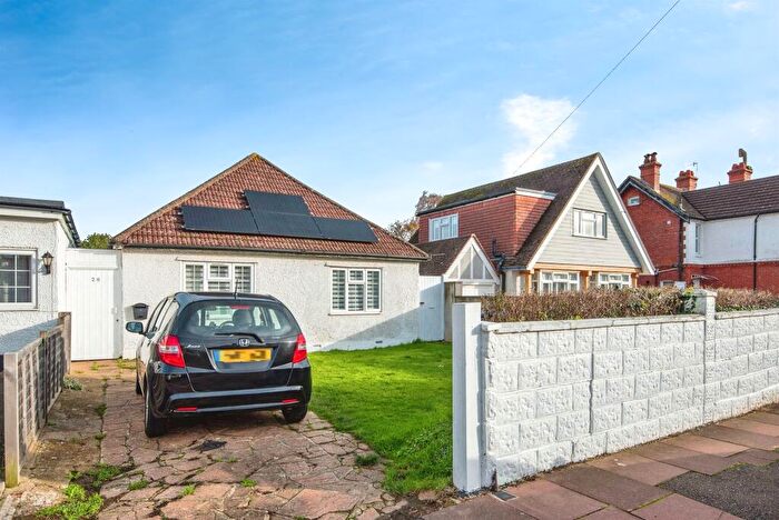 3 Bedroom Detached Bungalow For Sale In St. Thomas's Road, Worthing, BN14