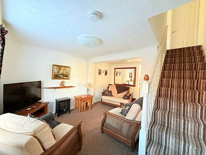 2 Bedroom Cottage For Sale In Shore Road, Hythe, Southampton, SO45
