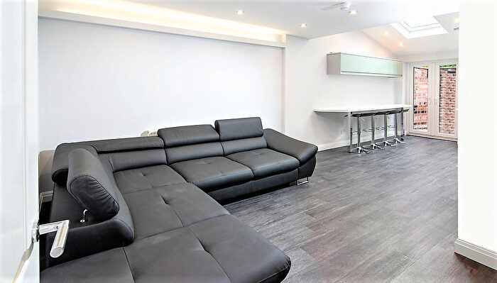 5 Bedroom Terraced House To Rent In Spa Road, Preston, Lancashire, PR1