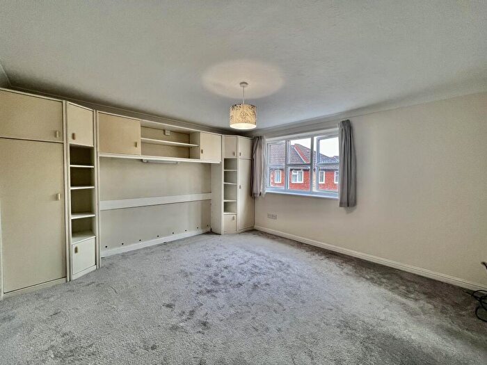 Studio To Rent In Bracklesham Close, Southampton, SO19