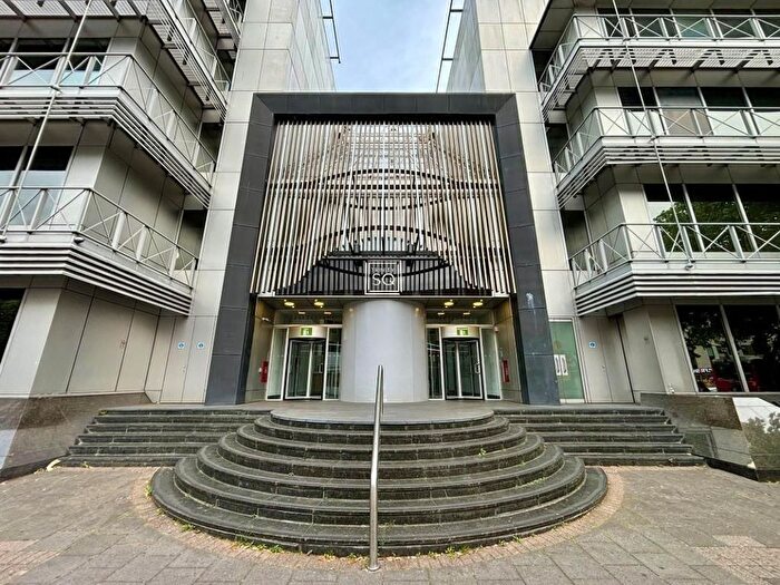 1 Bedroom Flat To Rent In Staines Road, Hounslow, TW3