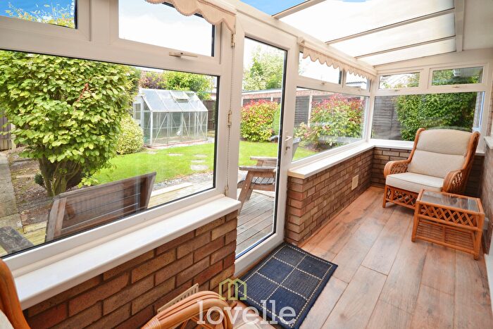 3 Bedroom Detached Bungalow For Sale In Inghams Road, Tetney, DN36