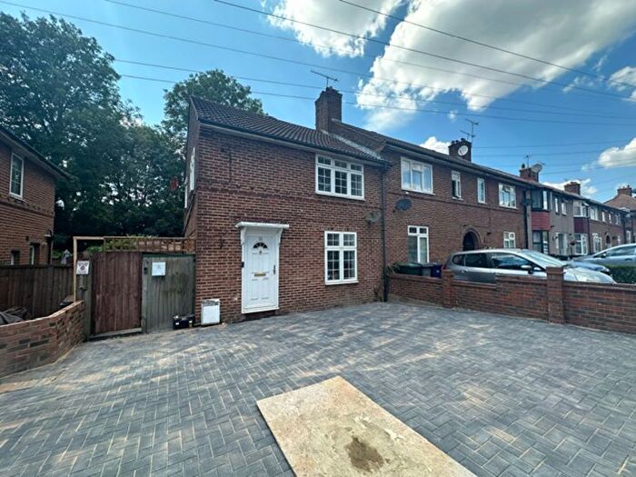 3 Bedroom End Of Terrace House To Rent In Horsecroft Road, Burnt Oak, Edgware, HA8