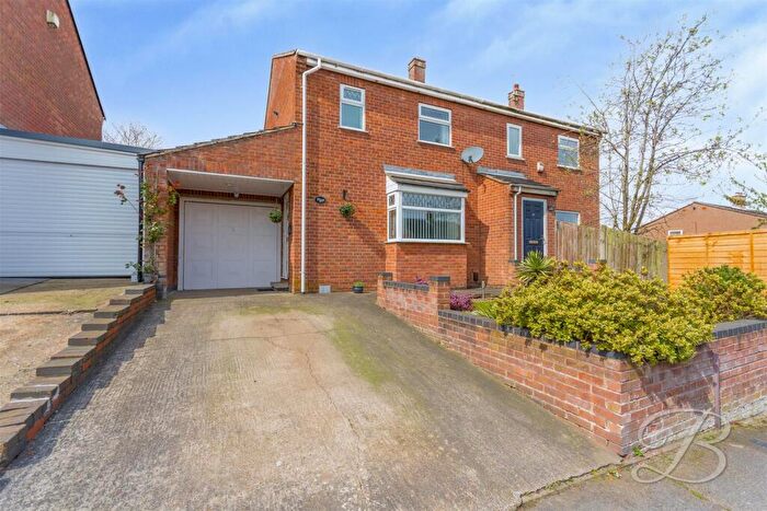 3 Bedroom Semi-Detached House To Rent In Lymington Road, Mansfield, NG19