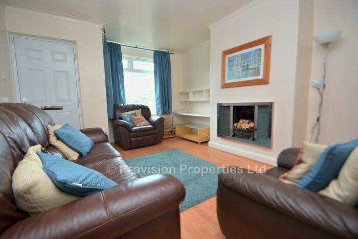 2 Bedroom Terraced House To Rent In Manor Avenue, Hyde Park, Leeds, LS6