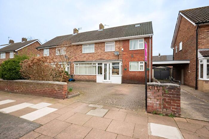 4 Bedroom Semi Detached House For Sale In Meadow Lane, Southport, PR8