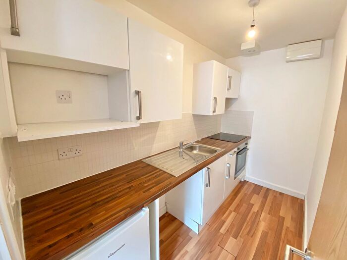 Property To Rent In Clyde Court, Leicester, LE1