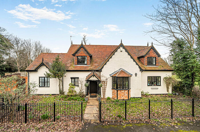 4 Bedroom Detached House For Sale In Jigs Lane South, Warfield, Bracknell, Berkshire, RG42