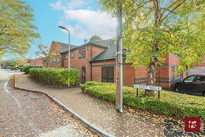 1 Bedroom Flat To Rent In Emerson Court, Albert Walk, Crowthorne, Berkshire, RG45