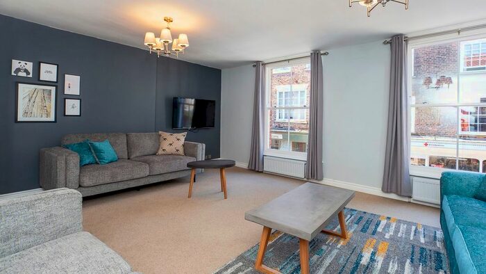 3 Bedroom Flat To Rent In Malt Shovel Court Walmgate, York YO1
