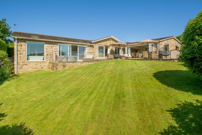 4 Bedroom Detached Bungalow For Sale In Walton Park, Pannal, HG3