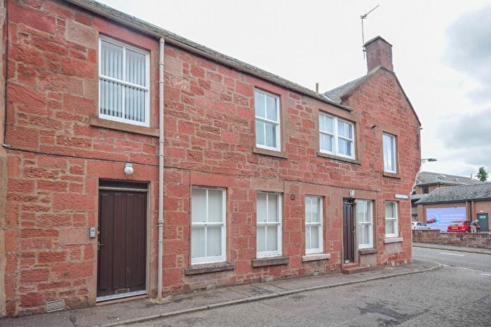 2 Bedroom Flat To Rent In Roods, Kirriemuir, Angus, DD8