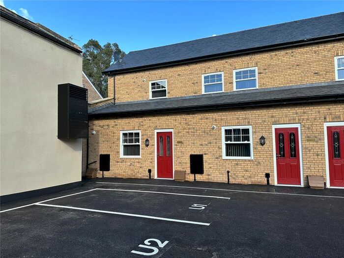 1 Bedroom Flat To Rent In Staplegrove Road, Taunton, TA1