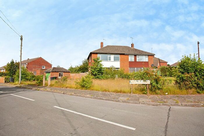 3 Bedroom Semi-Detached House For Sale In Parkson Road, Moorgate, Rotherham, S60