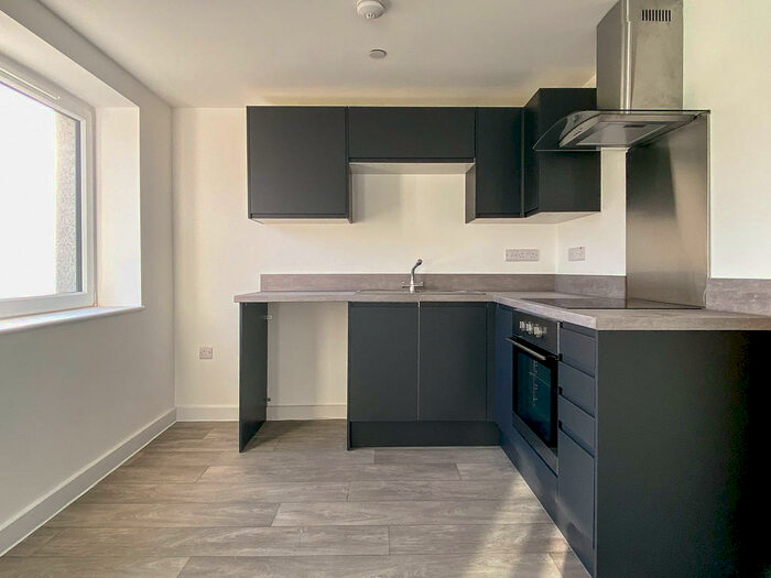 1 Bedroom Flat To Rent In Wheatley Court, Halifax, HX2