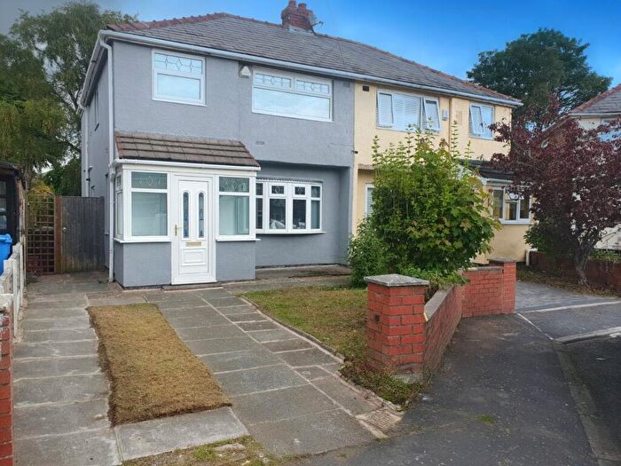 3 Bedroom Semi-Detached House To Rent In Birch Grove, Prescot, L35