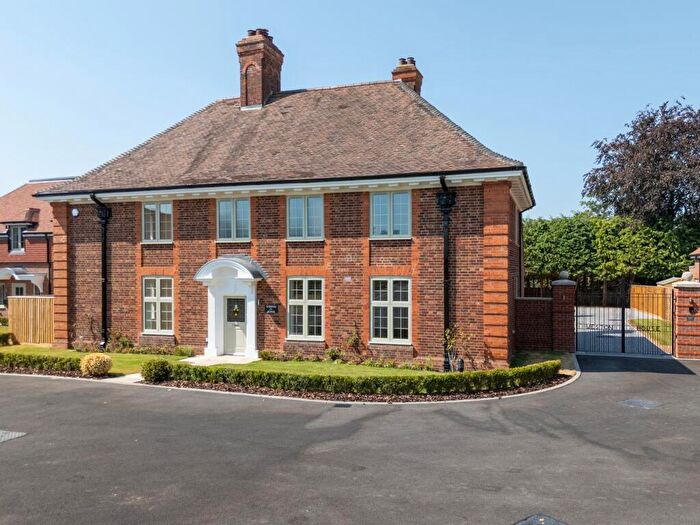 4 Bedroom Detached House For Sale In Welford Gate, Welford On Avon, Warwickshire, CV37