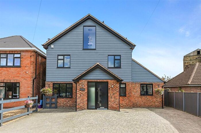 4 Bedroom Detached House For Sale In New View, Old House Lane, Roydon, Essex, CM19