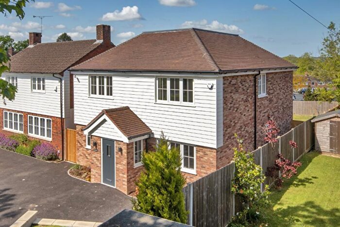 4 Bedroom Detached House To Rent In Queens Road, Hawkhurst, Kent, TN18