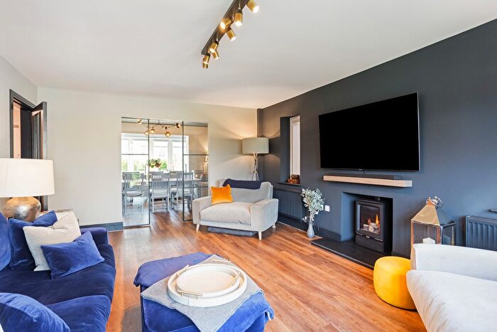 5 Bedroom Detached House For Sale In Osborne Way, Epsom, KT19
