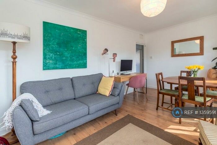 2 Bedroom Flat To Rent In London Fields, London, E8