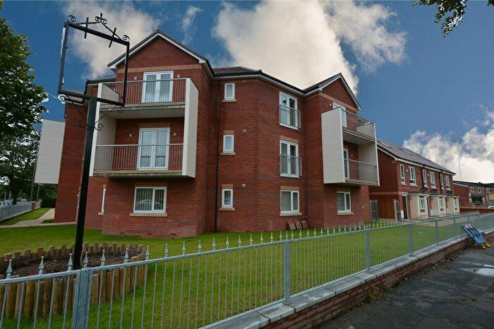 2 Bedroom Flat To Rent In Portway, Woodhouse Park, Manchester, M22