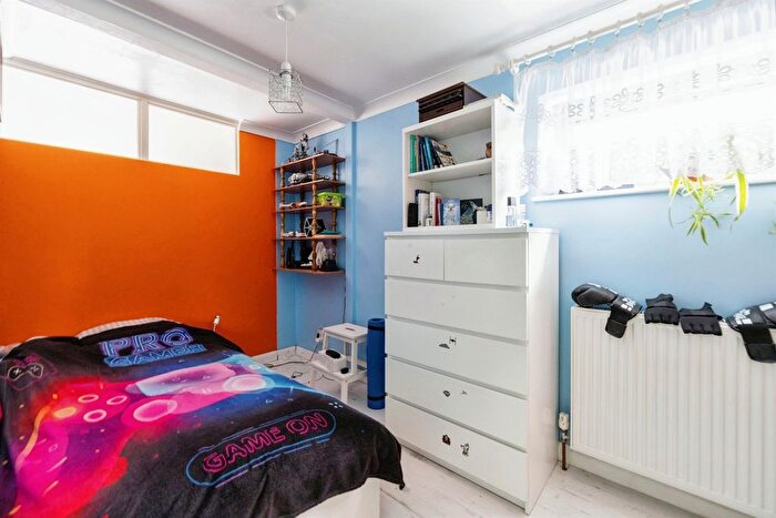 3 Bedroom End Of Terrace House For Sale In Sydney Street, Ashford, TN23