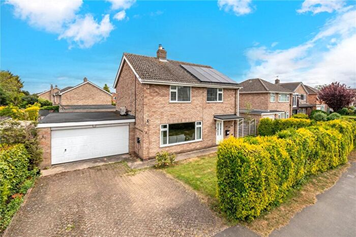 4 Bedroom Detached House For Sale In Beech Avenue, Bourne, Lincolnshire, PE10