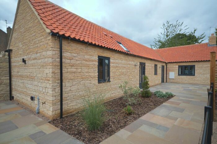 3 Bedroom Detached Bungalow To Rent In Market Road, Thrapston, Kettering, NN14