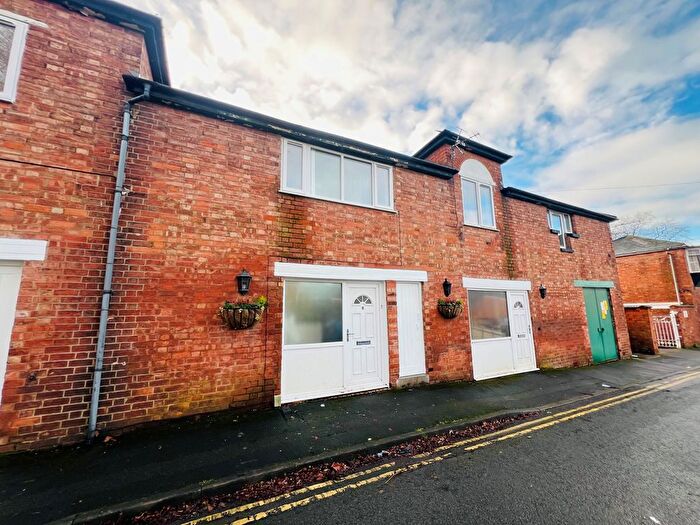 2 Bedroom Property To Rent In Eastfield Road, Leamington Spa, CV32