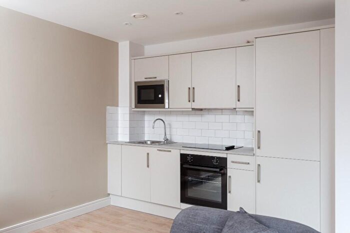 1 Bedroom Apartment To Rent In Stockdale House, Headingley Park, Victoria Road, Leeds, West Yorkshire, LS6