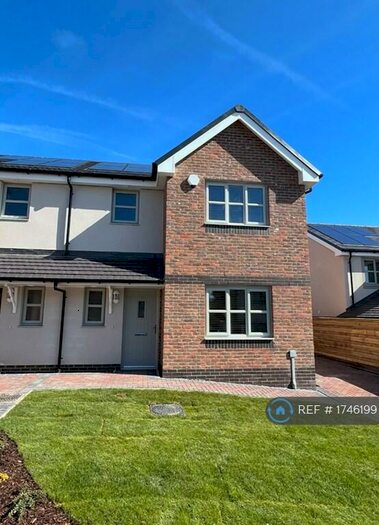 3 Bedroom Semi-Detached House To Rent In Parc Pentywyn, Deganwy, Conwy, LL31