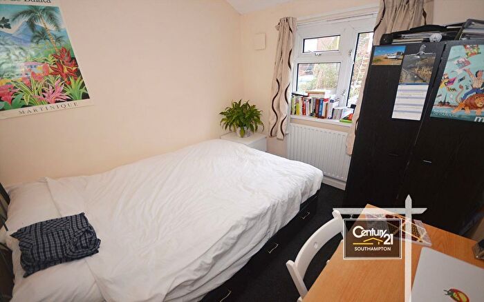 2 Bedroom Terraced House To Rent In |Ref: |, Earls Road, Southampton, SO14