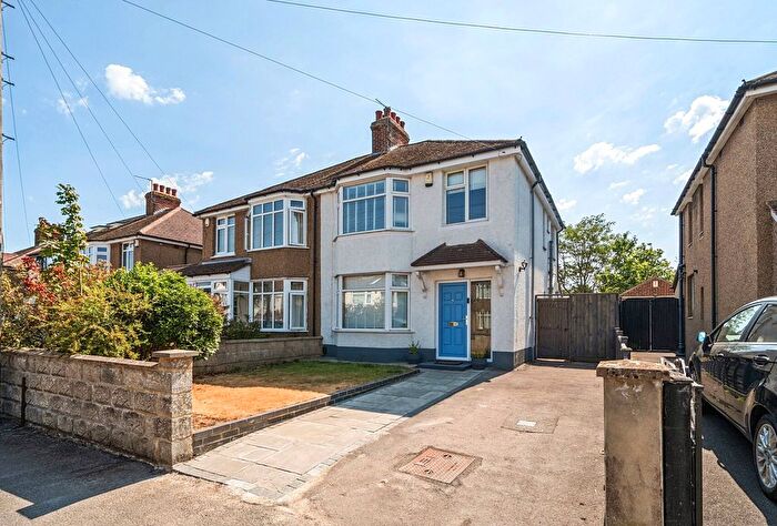 3 Bedroom Semi-Detached House For Sale In Forest Road, Headington, Oxford, Oxfordshire, OX3